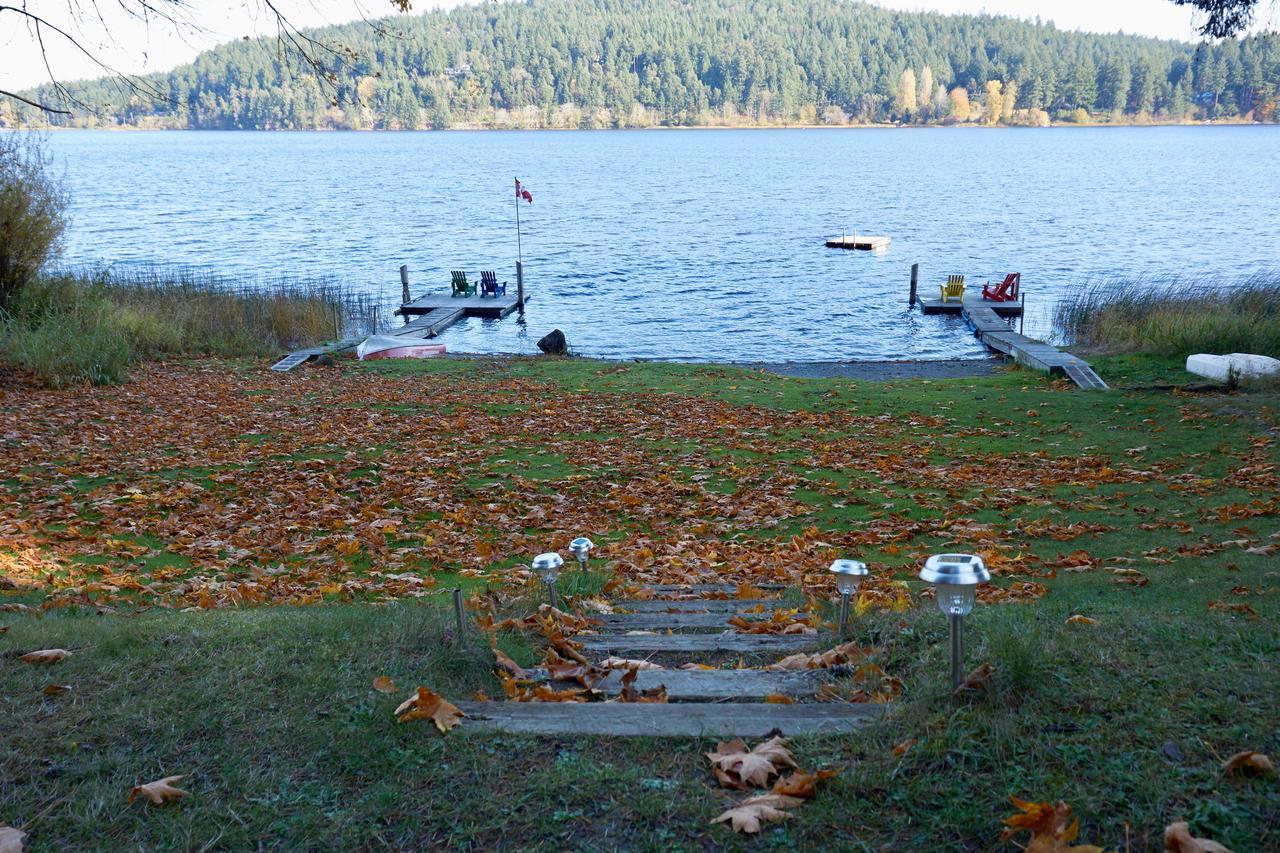 Maple Ridge Cottages Ganges Exterior photo